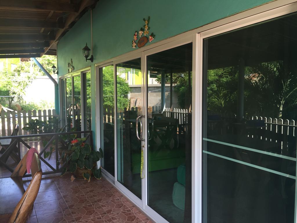 Sin U Rai Resort Koh Larn Zimmer foto